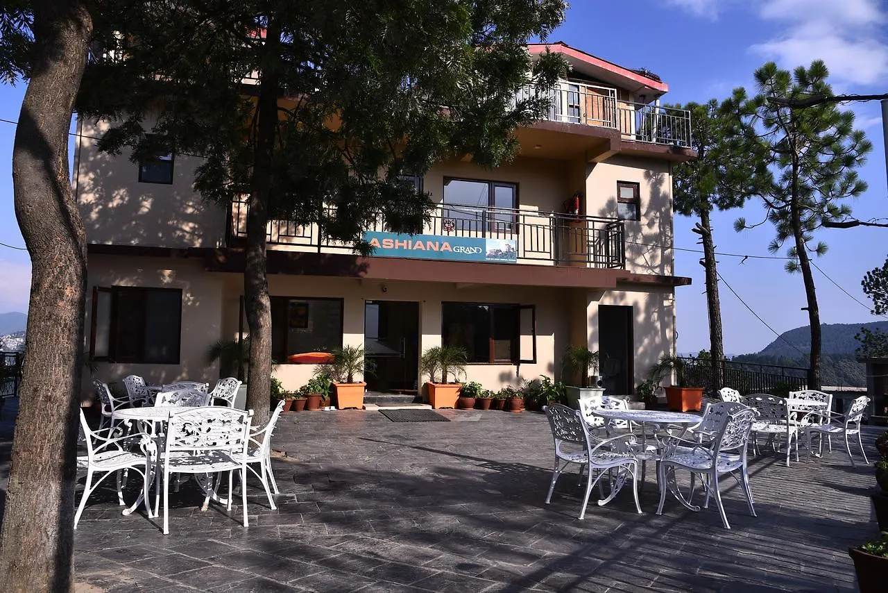Resort Hotel Ashiana Grand Shimla